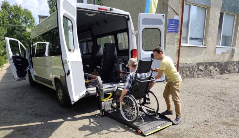Адвокація прав людей з інвалідністю. Як адвокаційна кампанія змінила життя громади.
